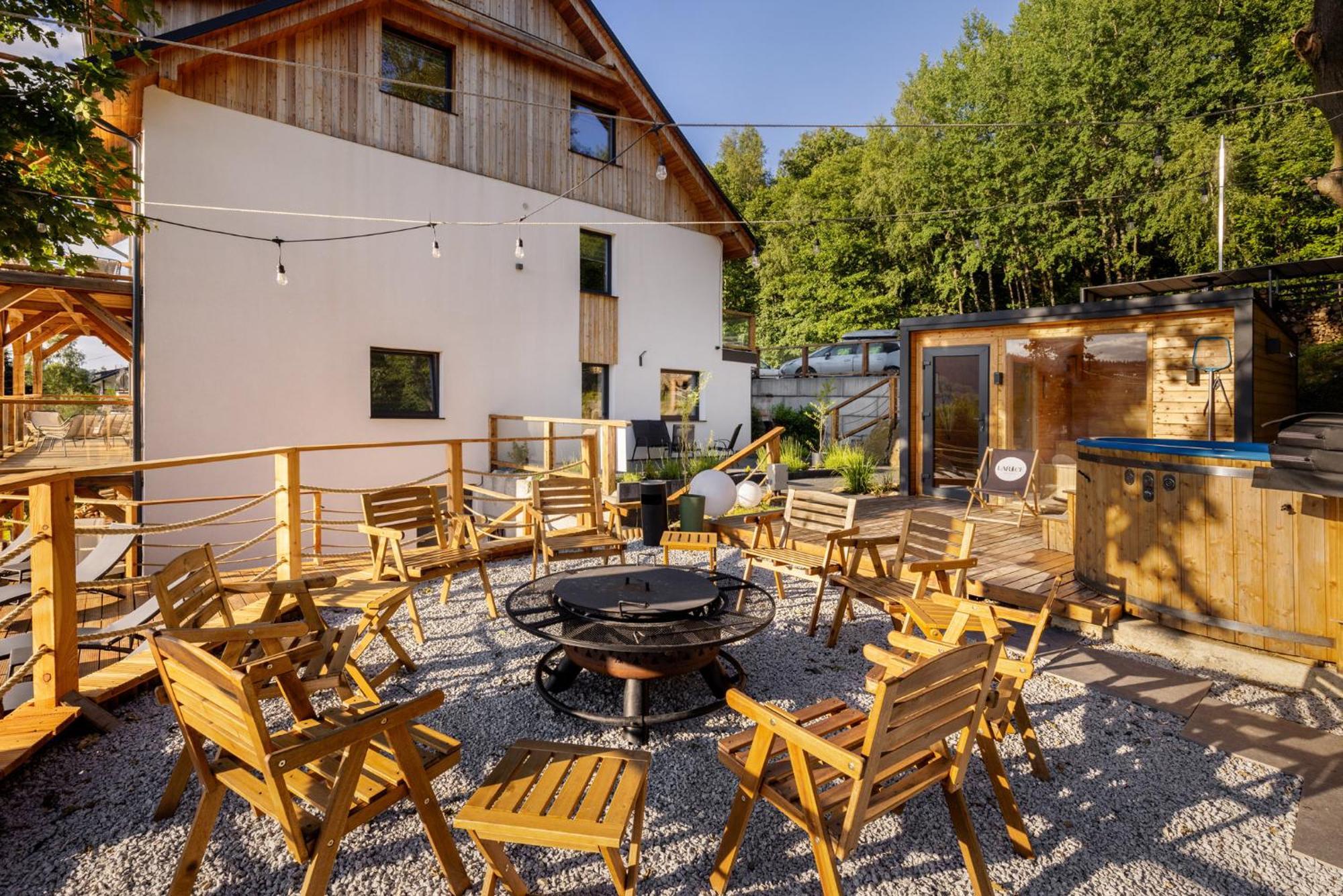 Apartamenty Larice - Podgrzewany Basen, Balia I Sauna Świeradów-Zdrój Eksteriør billede